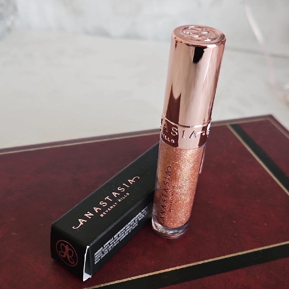 Anastasia Beverly Hills Lip Gloss, Amber Sparkle.